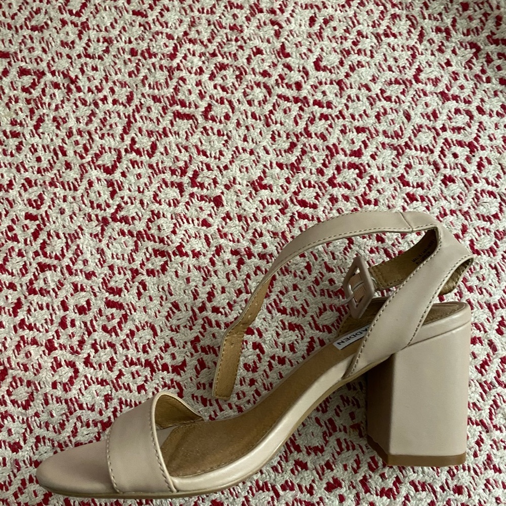 Steve Madden beige strappy sandals
